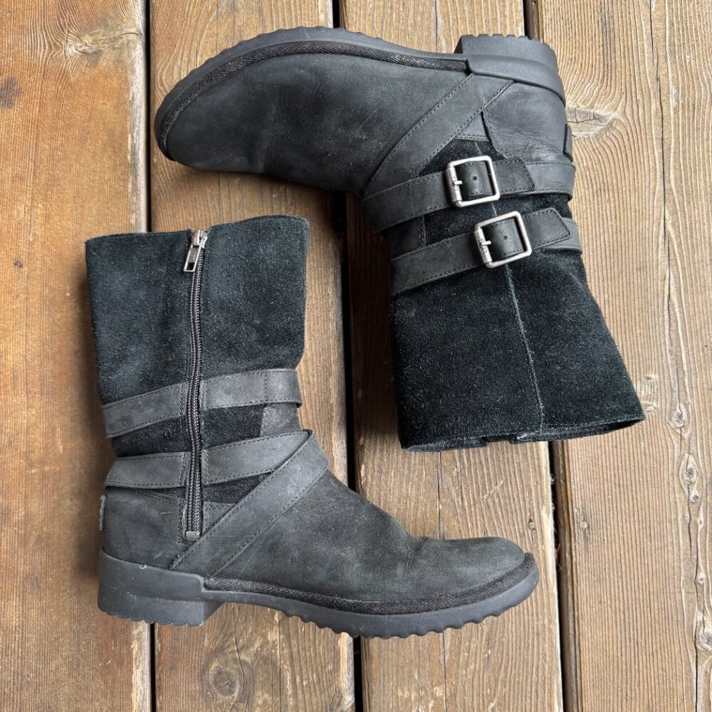 UGG Black Leather Lorna Side Zip Buckle Bootie in… - image 4